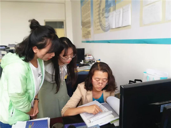 榜样力量 || 杨瑞英:创新教育,一切为了学生