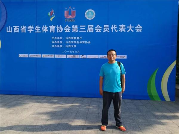 榜样的力量||任海军:安静的燃灯者