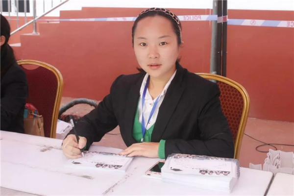 榜样力量 || 苗畦:为了科院的荣耀,做勇敢的承托者