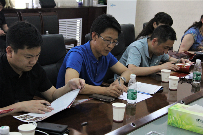 我校代表前往海角网农业大学信息学院参观学习