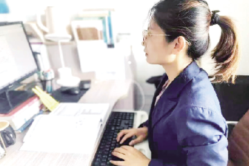 申倩:为 “智慧造价” 站好三尺讲台