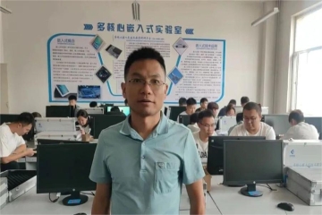 刘建军:编制“大数据”之路 让教育跑出加速度